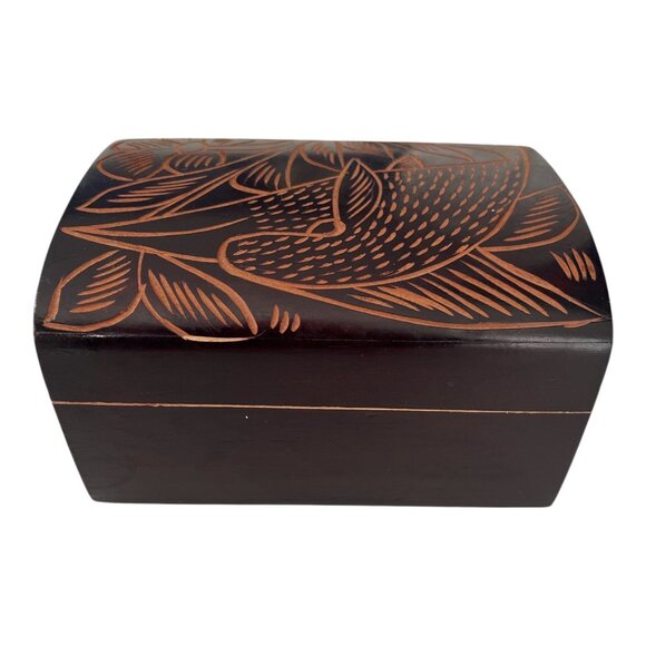 Vintage Hand-Carved Wooden Trinket Box – Floral & Bird Design – Dark Stain - Picture 3 of 6